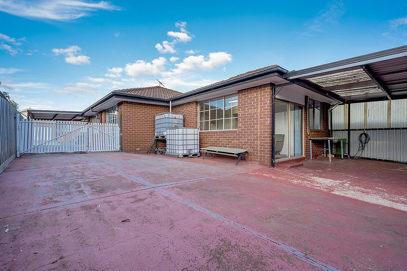 Photo - 18 Woodworth Court, Roxburgh Park VIC 3064 - Image 16