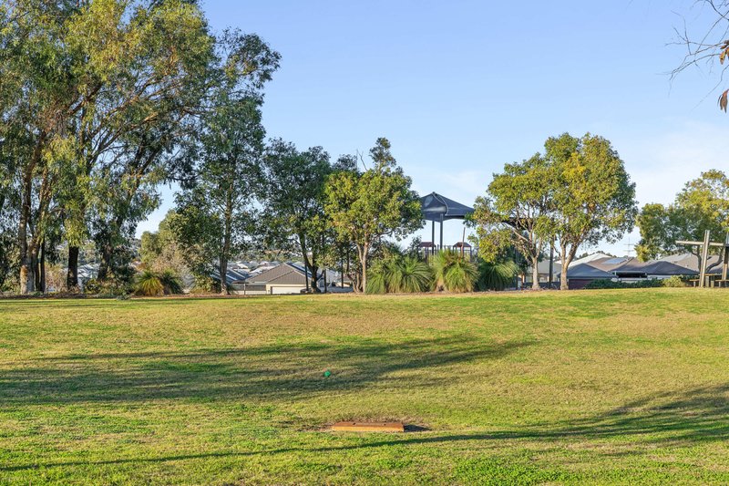 Photo - 18 Wooleen Parkway, Beeliar WA 6164 - Image 2