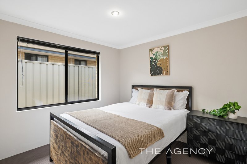 Photo - 18 Wooleen Parkway, Beeliar WA 6164 - Image 5