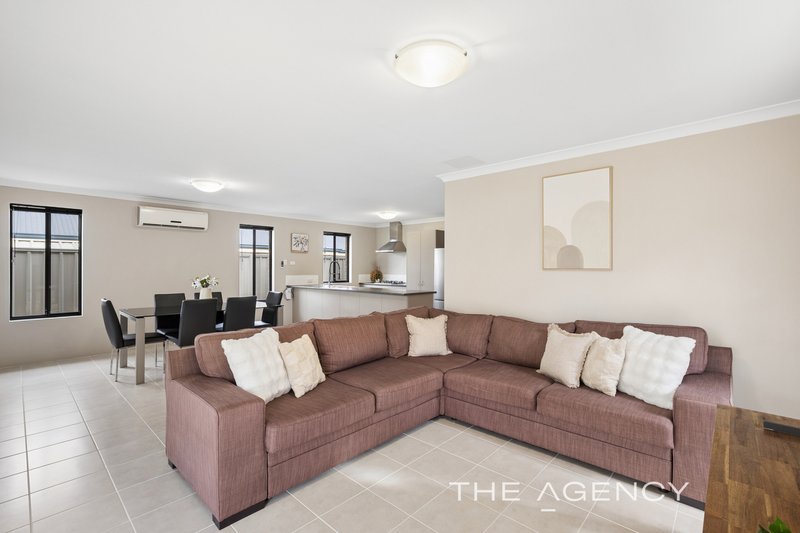 Photo - 18 Wooleen Parkway, Beeliar WA 6164 - Image 11