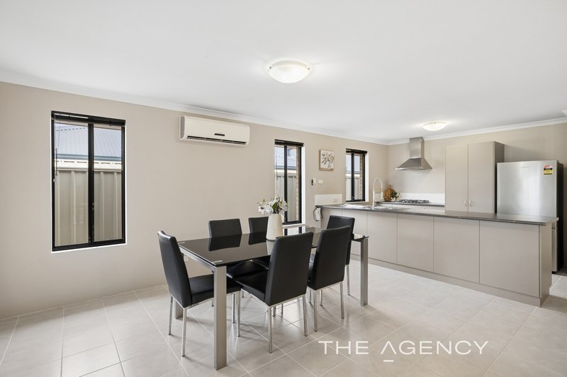 Photo - 18 Wooleen Parkway, Beeliar WA 6164 - Image 12