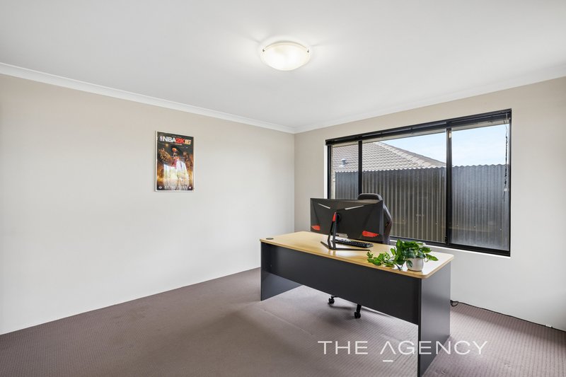 Photo - 18 Wooleen Parkway, Beeliar WA 6164 - Image 13