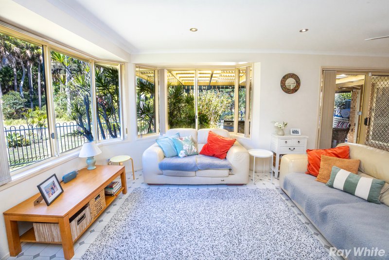 Photo - 18 Wright Close, Tuncurry NSW 2428 - Image 2