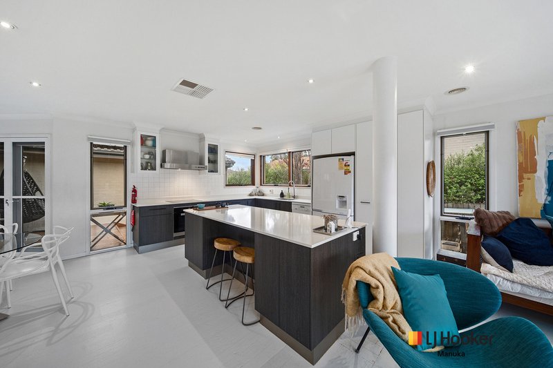 Photo - 18 Wylie Street, Narrabundah ACT 2604 - Image 5