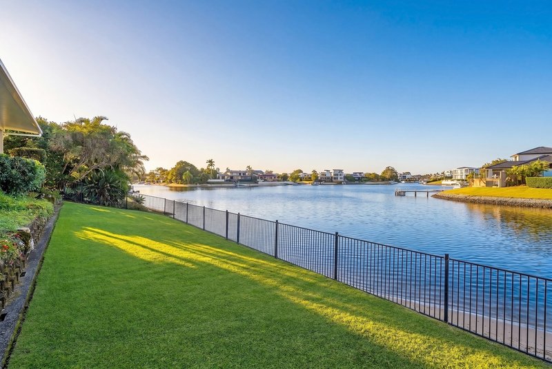 Photo - 18 Wyuna Street, Broadbeach Waters QLD 4218 - Image 1