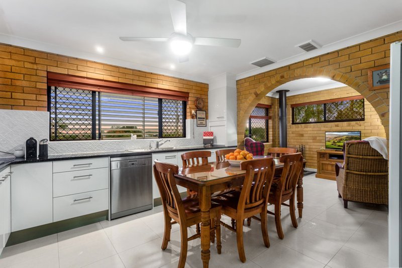 Photo - 18 Yalumba Street, Carseldine QLD 4034 - Image 6