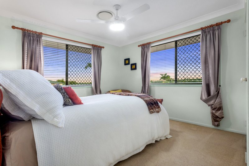 Photo - 18 Yalumba Street, Carseldine QLD 4034 - Image 11