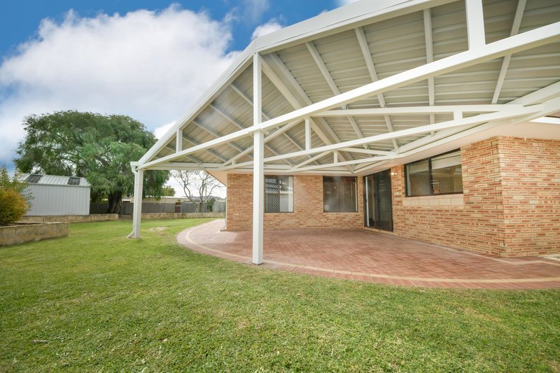 Photo - 18 Yarle Crt , Cooloongup WA 6168 - Image 13