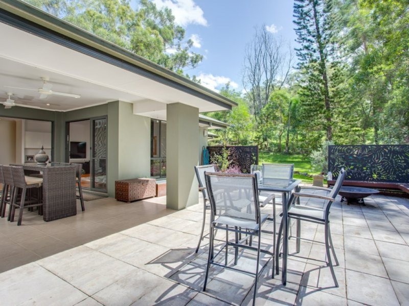 Photo - 1/8 Yarraman Place, Tallebudgera Valley QLD 4228 - Image 3