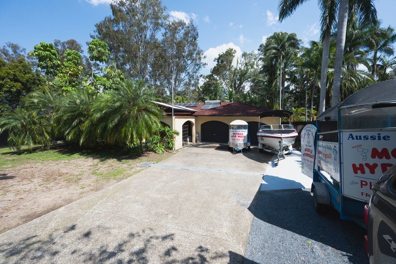 Photo - 18 Yarraowee Drive, Nerang QLD 4211 - Image 9