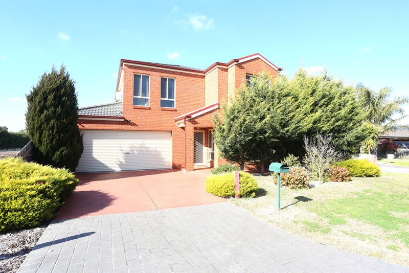 18 Yellowstone Court, Roxburgh Park VIC 3064