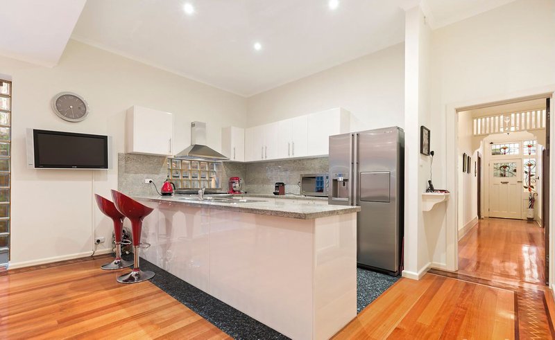 Photo - 18 Yendon Road, Carnegie VIC 3163 - Image 2