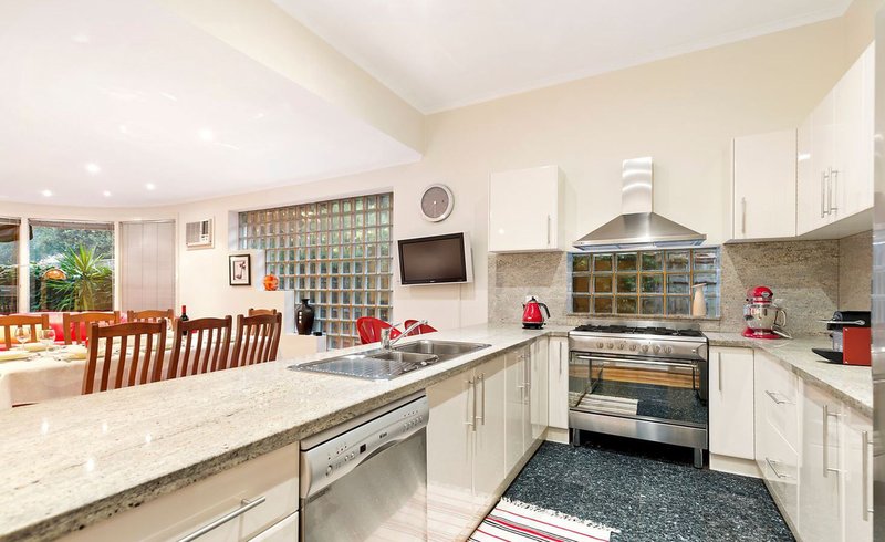 Photo - 18 Yendon Road, Carnegie VIC 3163 - Image 3