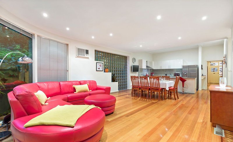 Photo - 18 Yendon Road, Carnegie VIC 3163 - Image 5