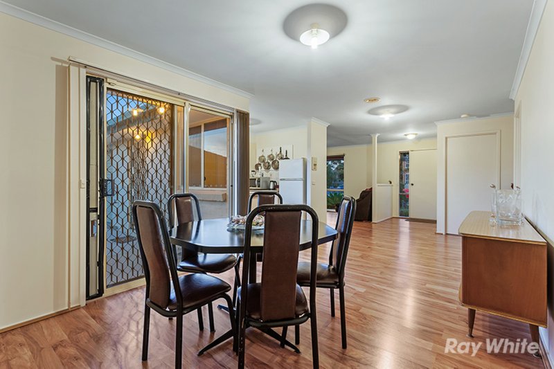 Photo - 18 Yiota Place, Sydenham VIC 3037 - Image 8