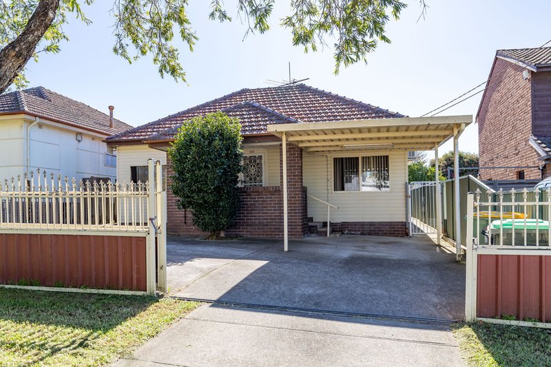 18 York St , Condell Park NSW 2200