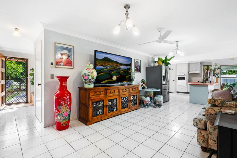 Photo - 18 Zammit Street, Deception Bay QLD 4508 - Image 13