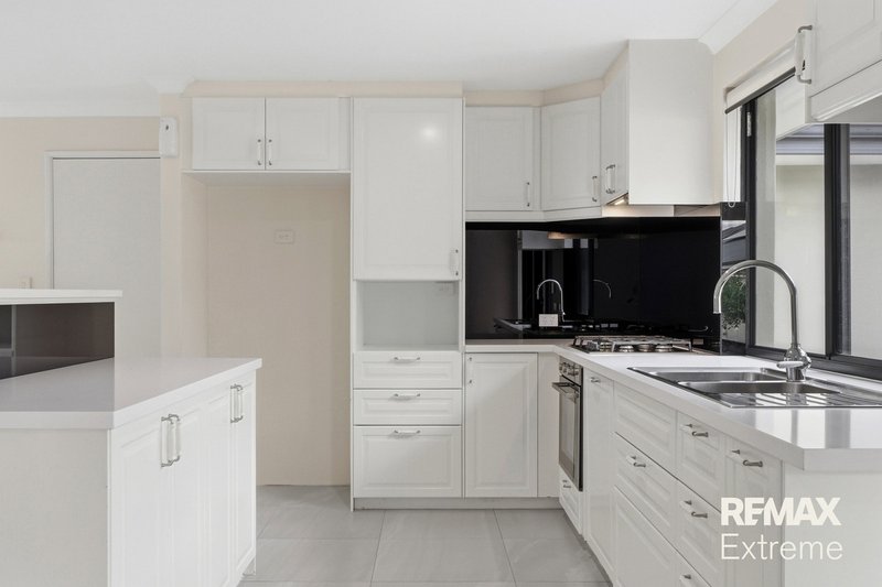 Photo - 18 Zeppelin Way, Tapping WA 6065 - Image 12