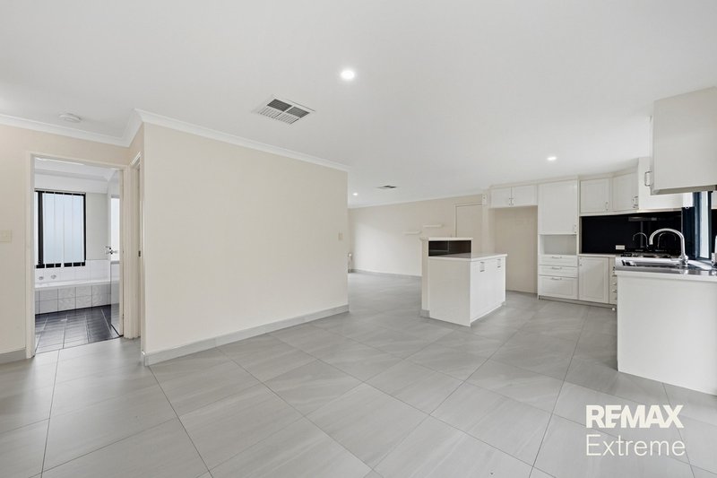 Photo - 18 Zeppelin Way, Tapping WA 6065 - Image 15