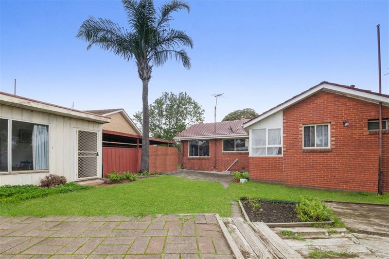 Photo - 18 Zinnia Street, Norlane VIC 3214 - Image 5