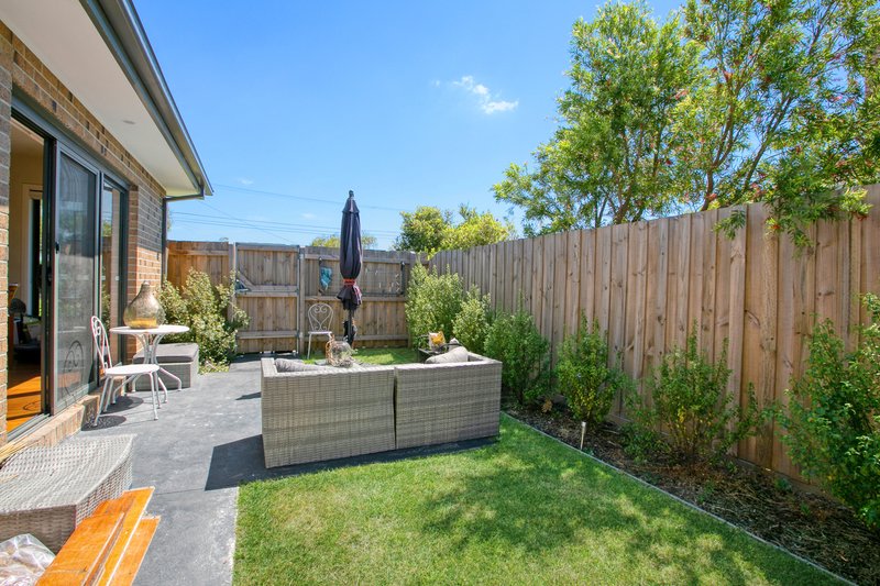 Photo - 1/80 Darebin Boulevard, Reservoir VIC 3073 - Image 8