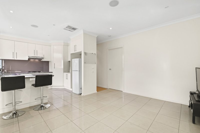 Photo - 1/80 Fulton Street, Clayton VIC 3168 - Image 4