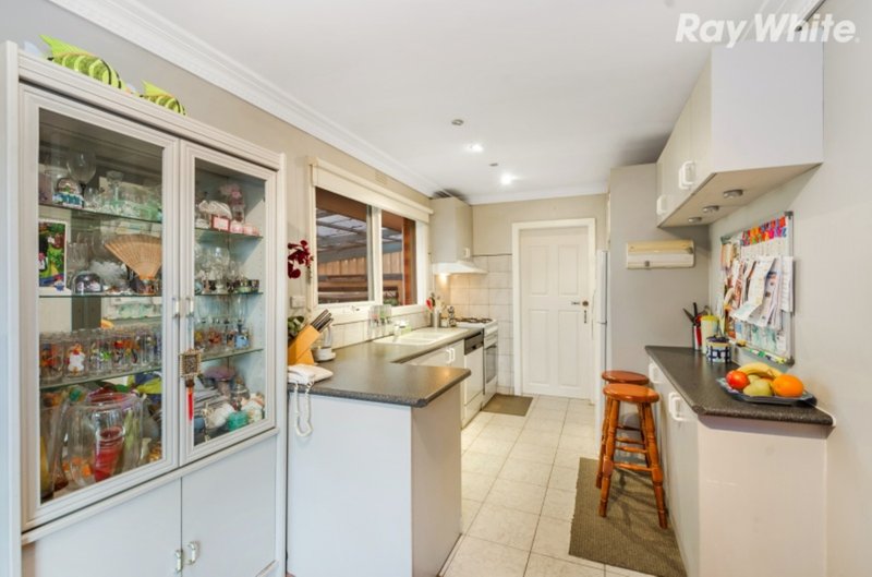 Photo - 180 Gladstone Road, Dandenong North VIC 3175 - Image 3