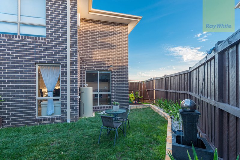 Photo - 180 Grand Boulevard, Craigieburn VIC 3064 - Image 9