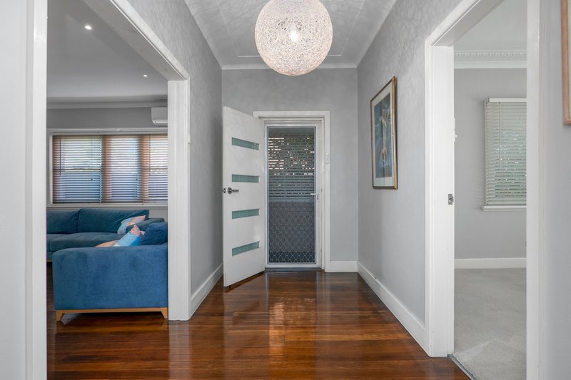 Photo - 180 High Street, East Maitland NSW 2323 - Image 2