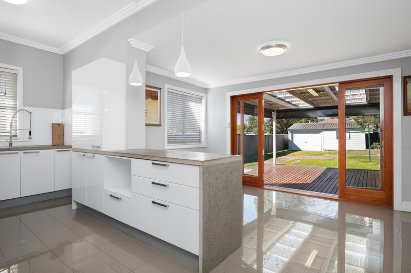 Photo - 180 High Street, East Maitland NSW 2323 - Image 10