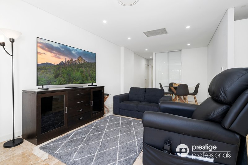 Photo - 1/80 Lucas Avenue, Moorebank NSW 2170 - Image 4