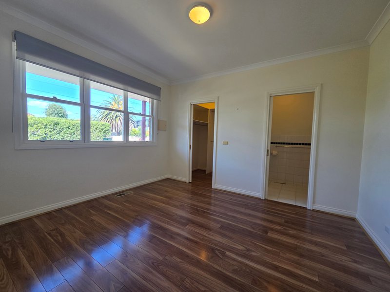 Photo - 1/80 Truganini Road, Carnegie VIC 3163 - Image 8