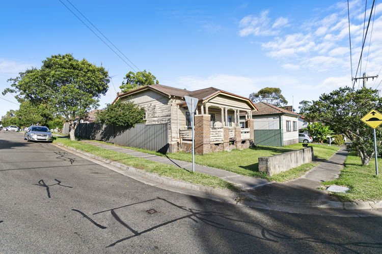 Photo - 180 William Street, Granville NSW 2142 - Image 2