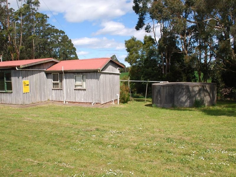 Photo - 18005 Bass Highway, Sisters Creek TAS 7325 - Image 7