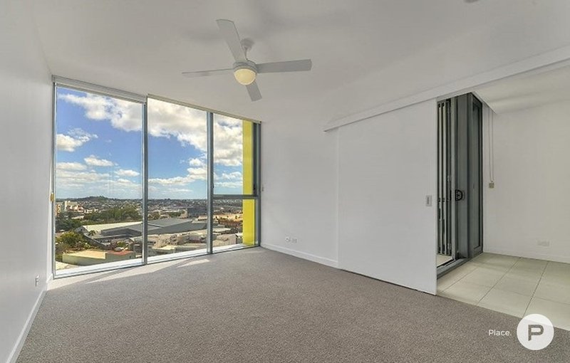 Photo - 1801/348 Water Street, Fortitude Valley QLD 4006 - Image 4