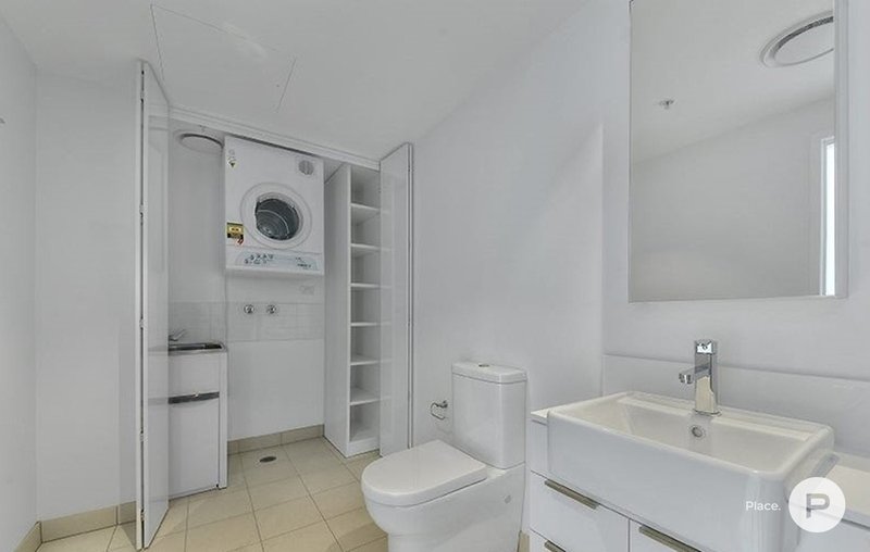 Photo - 1801/348 Water Street, Fortitude Valley QLD 4006 - Image 5