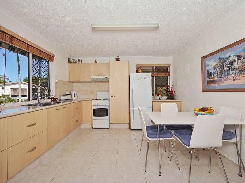 Photo - 180/3 Township Dr , Burleigh Heads QLD 4220 - Image 2