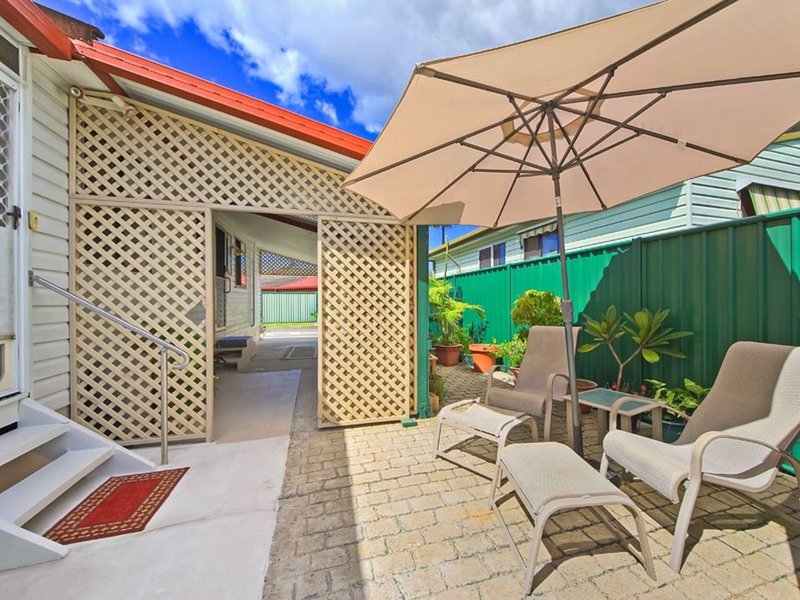 Photo - 180/3 Township Dr , Burleigh Heads QLD 4220 - Image 4