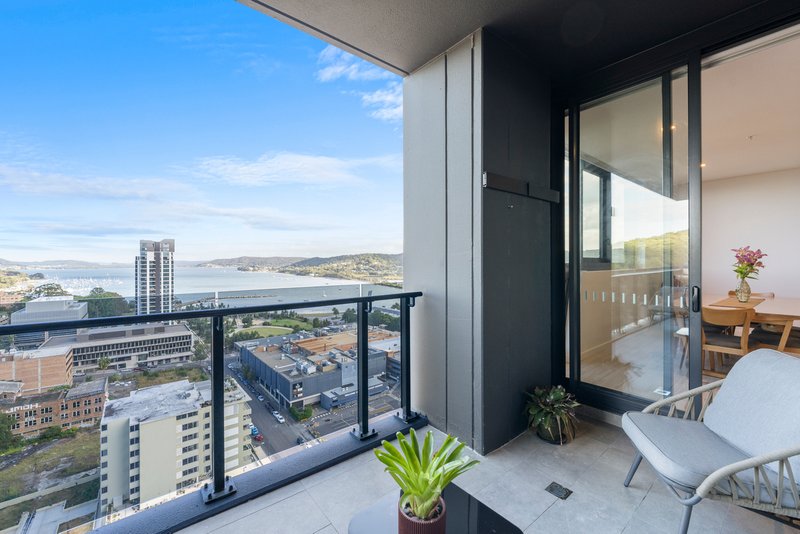 Photo - 1803/108 Donnison Street, Gosford NSW 2250 - Image 5