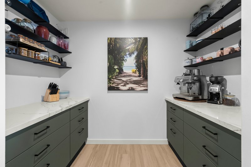 Photo - 1803/108 Donnison Street, Gosford NSW 2250 - Image 10