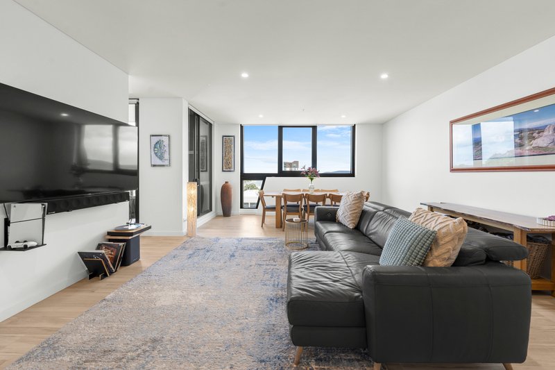 Photo - 1803/108 Donnison Street, Gosford NSW 2250 - Image 12