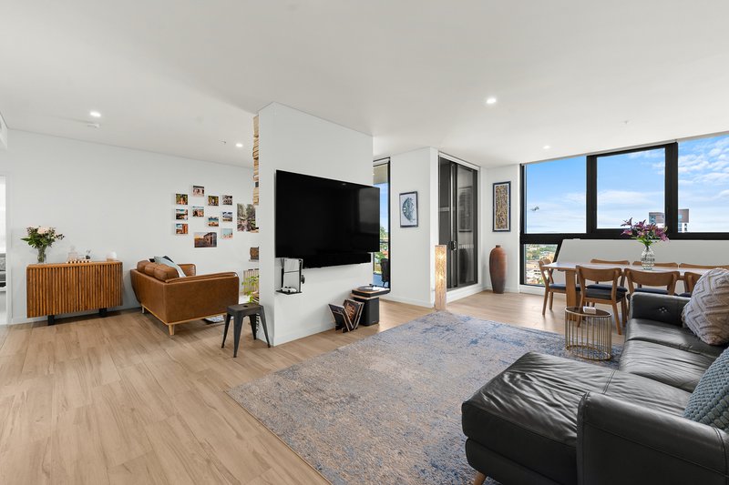 Photo - 1803/108 Donnison Street, Gosford NSW 2250 - Image 13