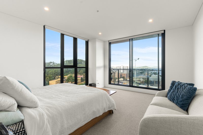 Photo - 1803/108 Donnison Street, Gosford NSW 2250 - Image 24