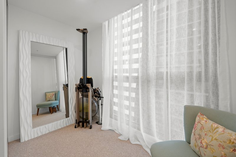 Photo - 1803/108 Donnison Street, Gosford NSW 2250 - Image 29