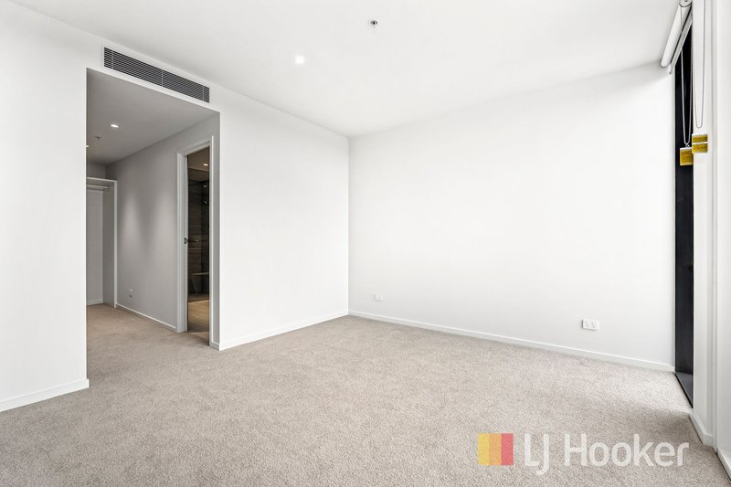 Photo - 1803/116 Laver Drive, Robina QLD 4226 - Image 4
