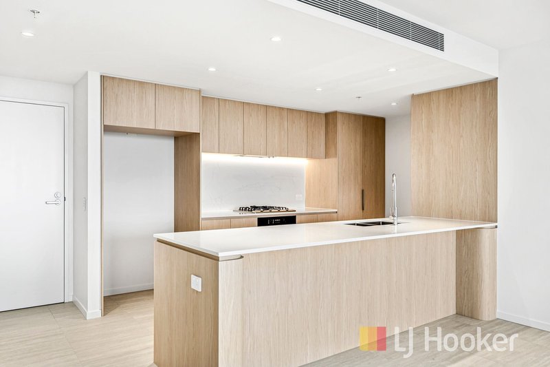 Photo - 1803/116 Laver Drive, Robina QLD 4226 - Image 5