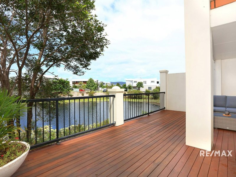 Photo - 1803/22-34 Glenside Drive, Robina QLD 4226 - Image 5