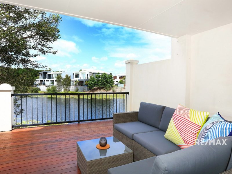 Photo - 1803/22-34 Glenside Drive, Robina QLD 4226 - Image 6