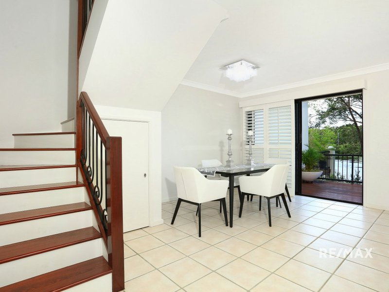 Photo - 1803/22-34 Glenside Drive, Robina QLD 4226 - Image 16