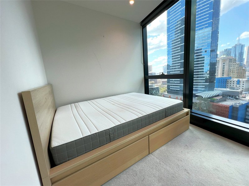 Photo - 1803/70 Southbank Boulevard, Southbank VIC 3006 - Image 6